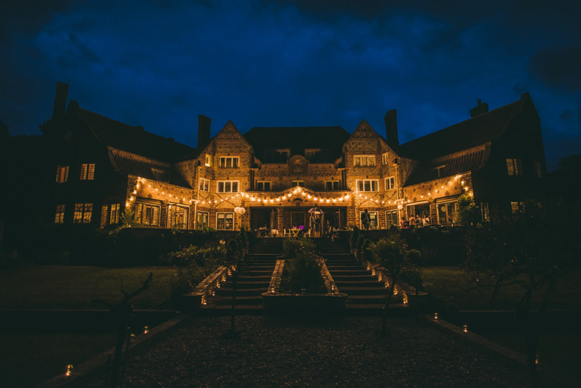 voewood-house-wedding-by-james-powell-photography-045