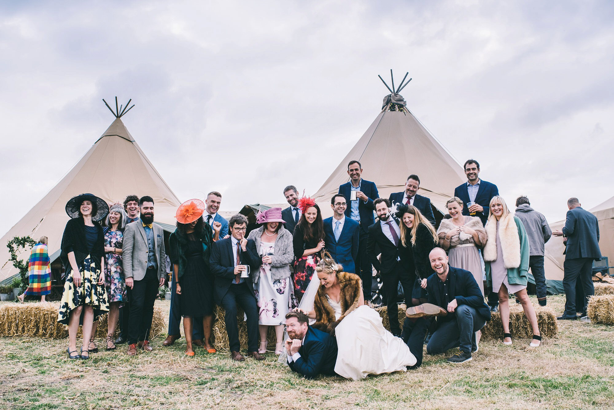 tipi-wedding-suffolk-by-james-powell-photography-048